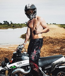 Motocross guys 5ca7f744c5502.jpg
