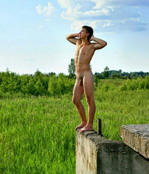 Nude and cute 2 5ca7feed659af.jpg