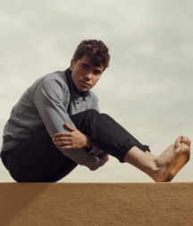 Jeans and feet 2 5ca88f854d9b1.png