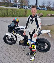 Bikers 2 5ca8aba4db8f3.jpg