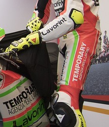 Bikers 2 5ca8aba8e231f.jpg