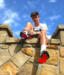 Teen boys feet 5caa13f00b685.jpg