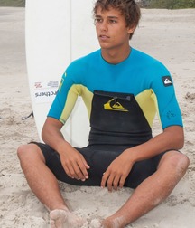 Teen boys feet 5caa13fb5a3a3.jpg