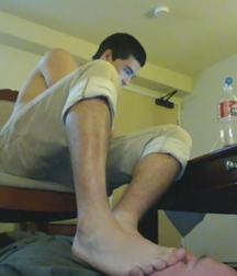 Teen boys feet 5caa140c4b41c.png