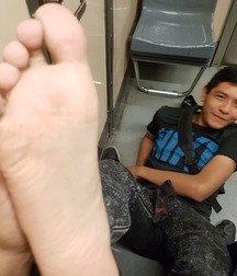 Teen boys feet 5caa141565d24.jpg