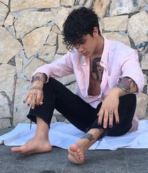 Teen boys feet 5caa1436a000f.jpg
