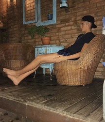 Teen boys feet 2 5caa14b57f373.jpg