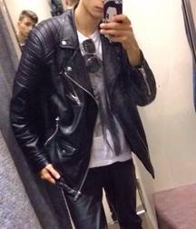 Guys in leather 5caa3fae9b4f6.jpg