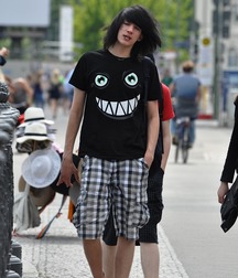 Guys in chucks 5cabd224aebe8.jpg