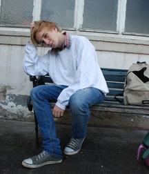 Guys in chucks 5cabd227865a1.jpg