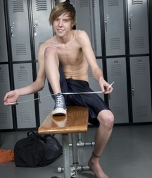 Guys in chucks 5cabd23116a18.jpg