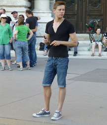 Guys in chucks 5cabd244290fe.jpg