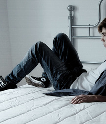 Guys in chucks 5cabd25beb411.jpg