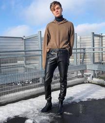 Boots and fashion 5cabd4c492e64.jpg