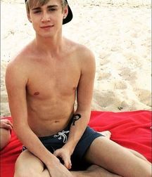 Jongen 3 5cacea84c67b2.jpg