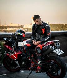 Bikers 3  5caf0c289e780.jpg