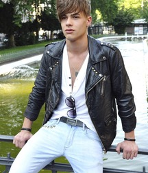 Leather lovin bois 5cb0cf41860dd.jpg