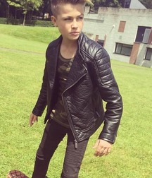 Leather lovin bois 5cb0cf7d38573.jpg