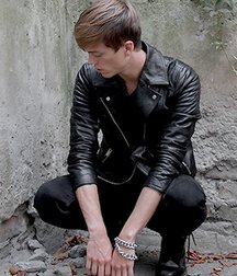 Leather lovin bois 5cb0cf84c6dcd.jpg