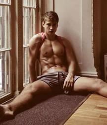 Boys in satin shorts 5cb461fe60b73.jpg