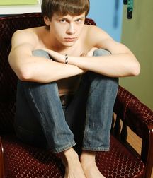 Boy feet 37 5cb4d10dd2b9b.jpg