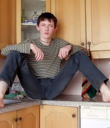Boys barefoot 5cb4f05dbfc74.jpg