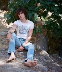 Celebs feet 3 5cb5fea4bfe38.jpg