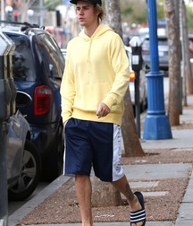 Celebs feet 3 5cb5fea9ec85c.jpg