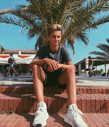 Sneaker boys 6 5cb63a56504cd.jpg