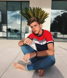 Twink feet and sox 5cb76422a455b.jpg