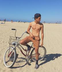 Sexy jocks 2 5cb764bb85258.jpg