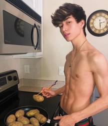 Twinks 71 5cb771d57a084.jpg