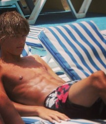 Twink mix 3 5cb9e24e6c6d8.jpg