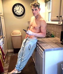 barefoot twinks 3 5cb9e3a5857a8.jpg