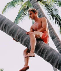 barefoot twinks 3 5cb9e3ab820f2.jpg