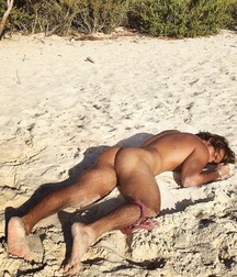 barefoot twinks 3 5cb9e3cad07e8.jpg