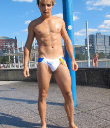 barefoot twinks 3 5cb9e3d11a3a8.jpg