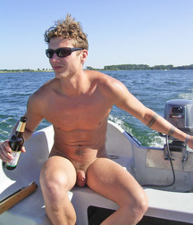 Blonde hotties  5cb9eecc1bd56.jpg
