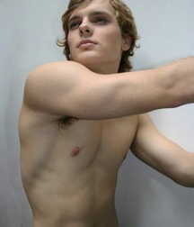 Blonde hotties  5cb9eee016c9e.jpg