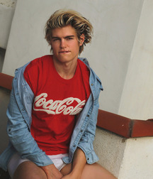 Exciting blondes 5cb9ef50acef2.jpg