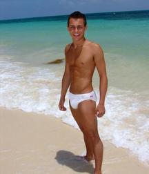 Twinks 74 5cba0f6f51819.jpg