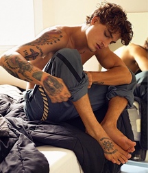 Twink feet 3 5cba3293efdaf.jpg