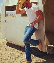Cowboy boots 4 5cba50edce176.jpg
