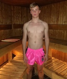 Bare feet 5cba9f5b4f60c.jpg
