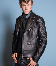 Leather wear 5cbb3bbe1ea11.jpg