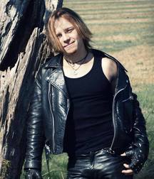 Leather wear 5cbb3bcaaa14e.jpg
