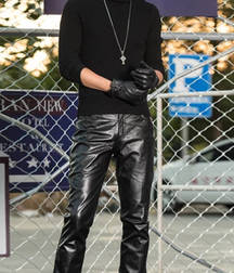 Leather wear 5cbb3be807985.jpg