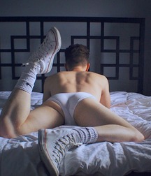 Bois in undies 5cbb3cf0949df.jpg