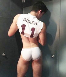 Bois in undies 5cbb3cf1da838.jpg