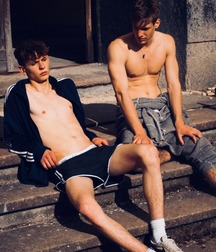 Twinks 75 5cbb47194b22d.jpg